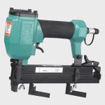 пневматичен V-образен пистолет за гвоздеи